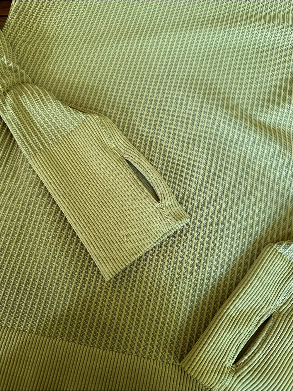 Lululemon Rest Less Pullover Sz. 10 - Picture 4 of 7